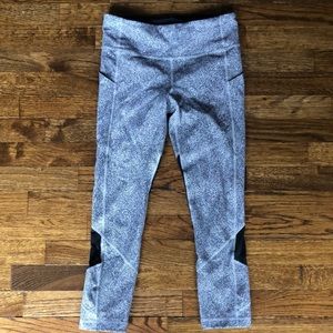 Lululemon Capri workout pants